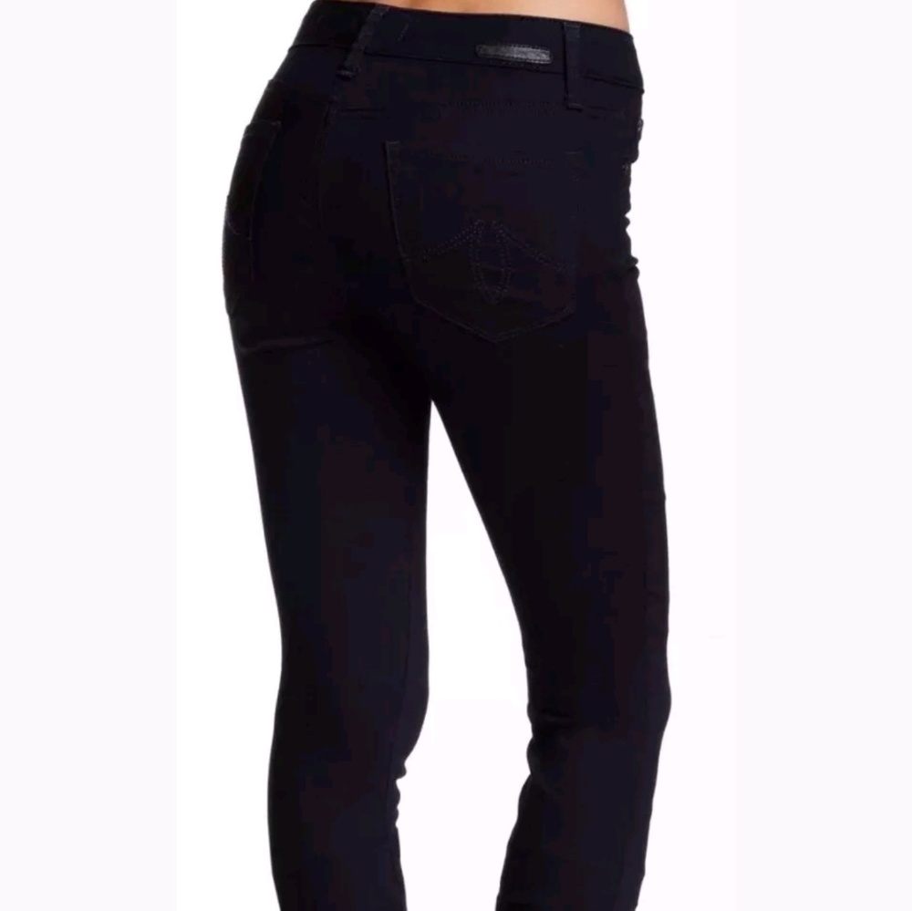 Level 99 Mid Rise Liza Skinny